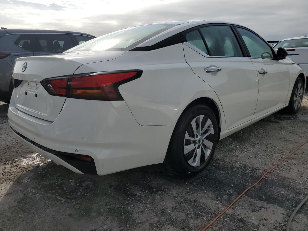 2024 Nissan Altima VIN 1N4BL4BV4RN434184 Copart auction photo, water/flood damage thumbnail 3