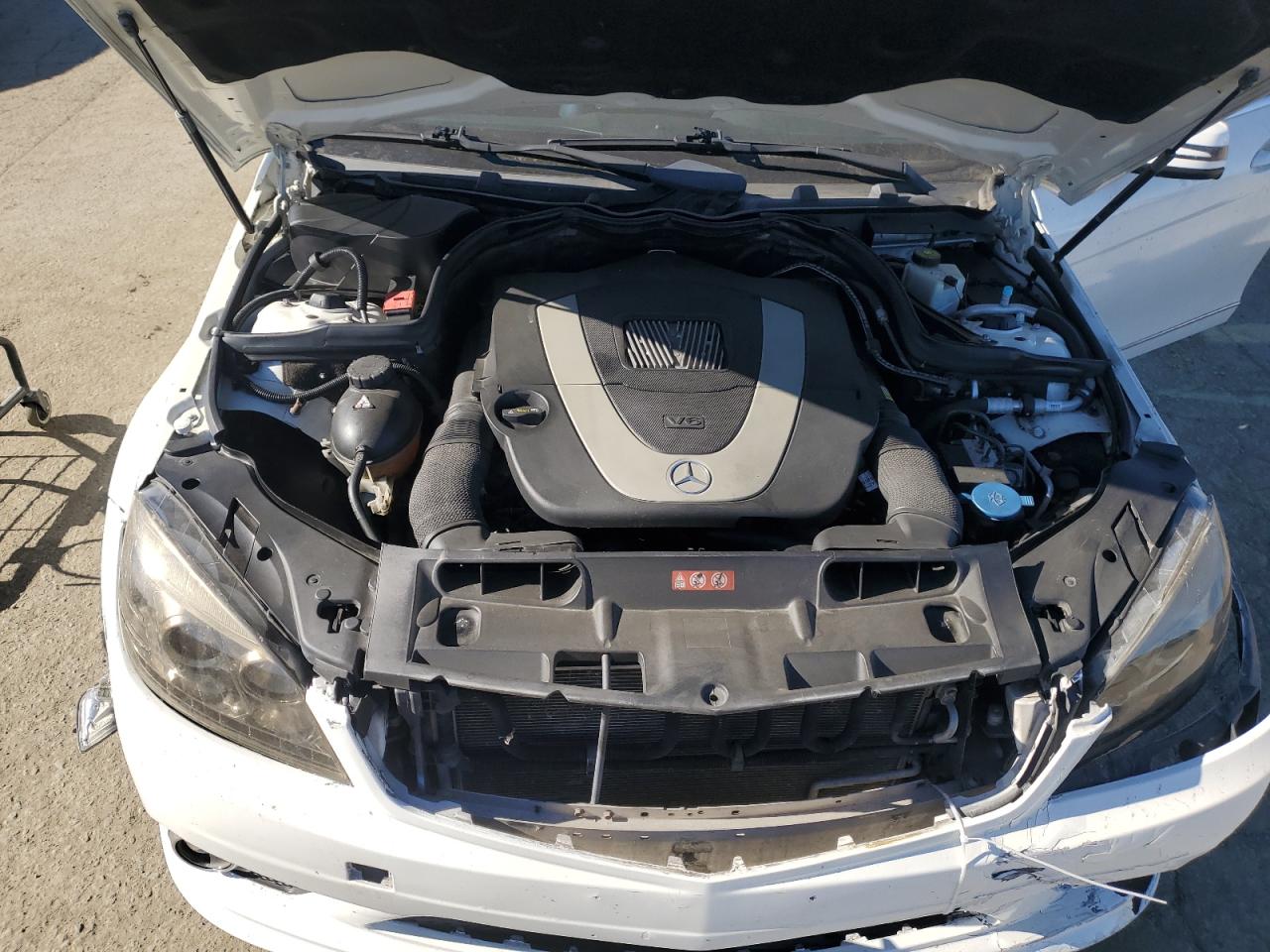 2010 Mercedes-Benz C-klasse VIN WDDGF5EB5AF429806 Copart auction photo, front end damage thumbnail 11