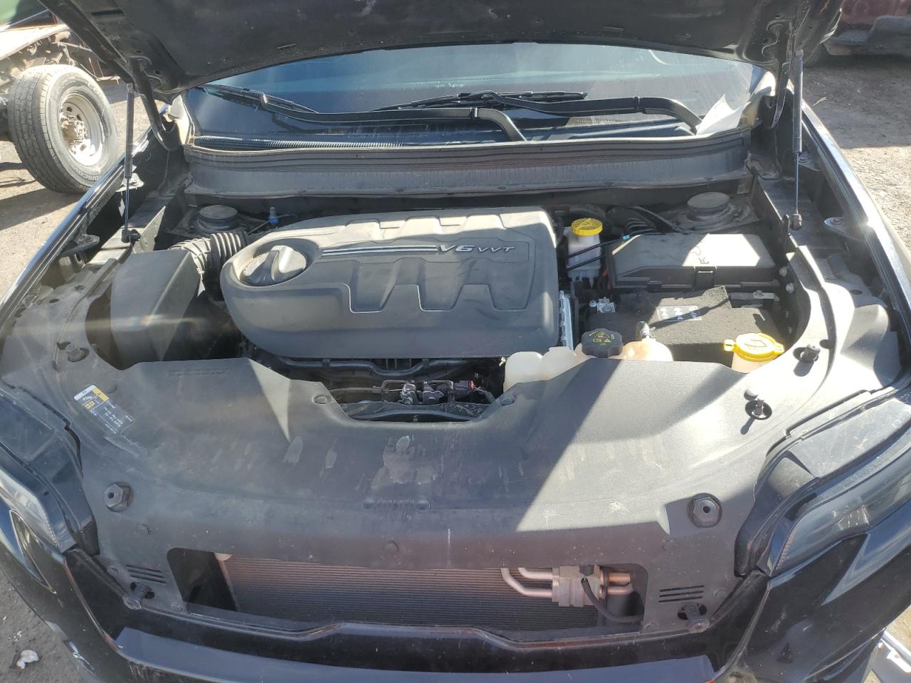 2019 Jeep Grand Cherokee VIN 1C4PJMLX5KD456289 Copart auction photo, hail damage thumbnail 12