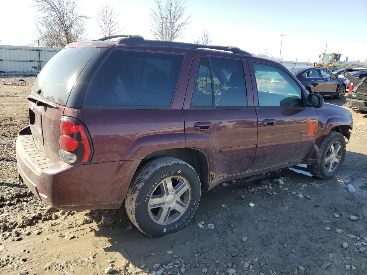2007 Chevrolet TrailBlazer VIN 1GNDT13S172280724 Copart auction photo, front end damage thumbnail 3