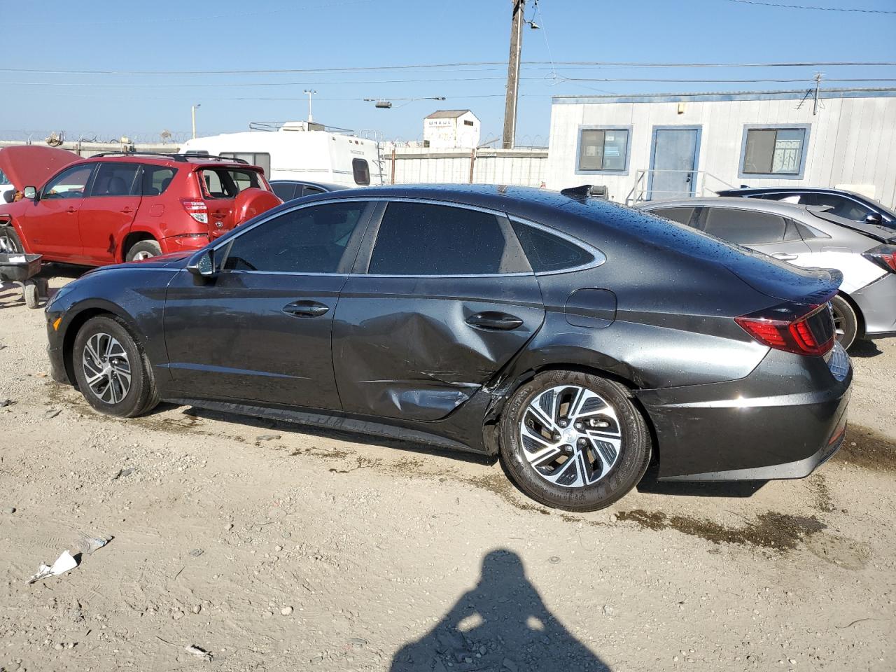 2023 Hyundai Sonata VIN KMHL24JJ7PA075722 Copart auction photo, side / rear end damage thumbnail 2