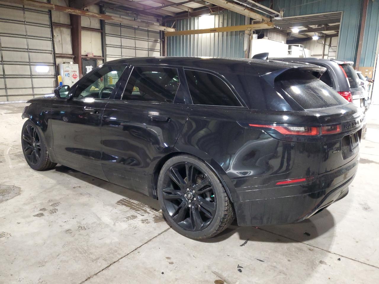 2019 Land Rover Range Rover VIN SALYL2FV9KA234152 Copart auction photo, front end / side damage thumbnail 2