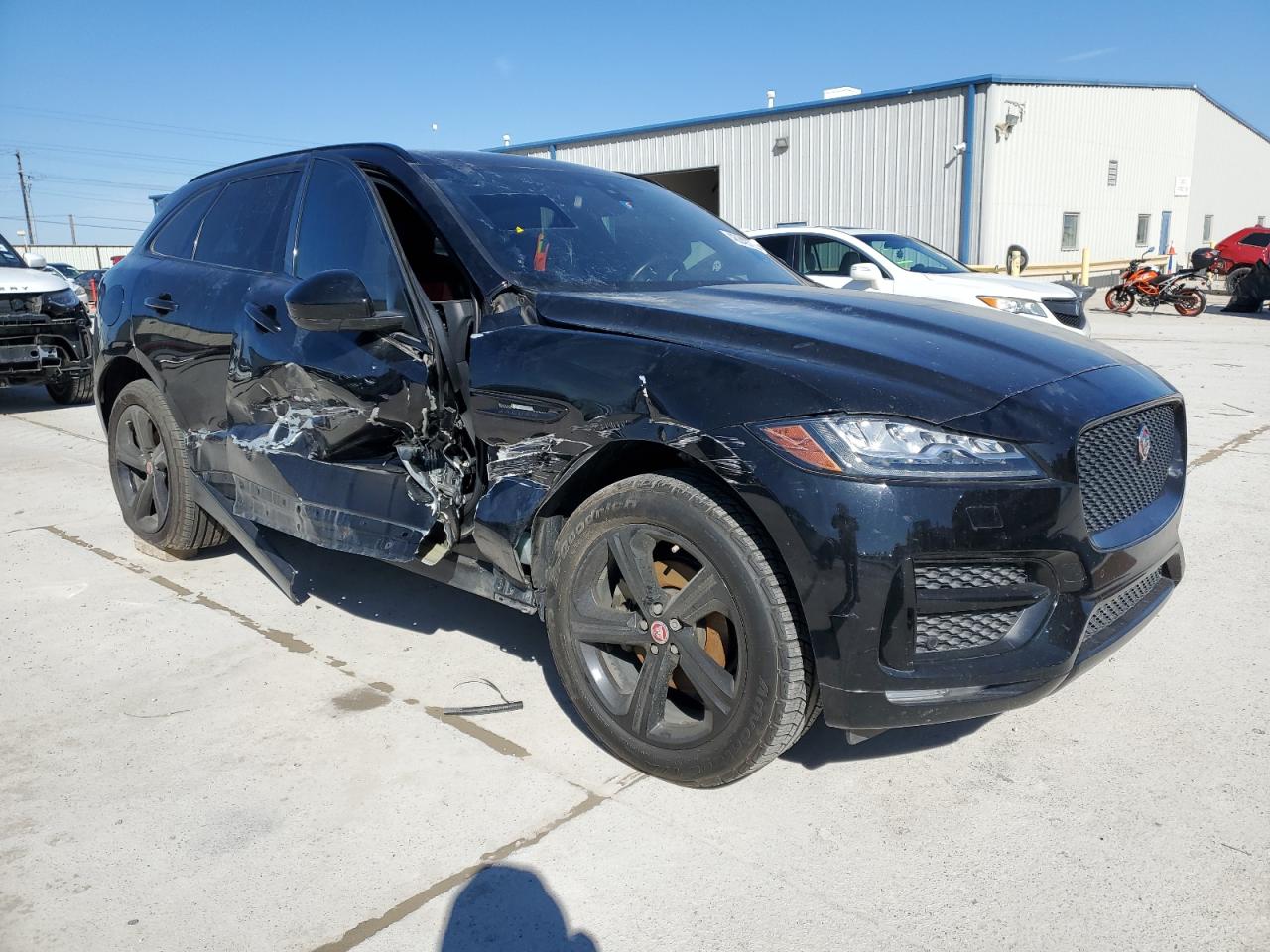 2018 Jaguar F-Pace VIN SADCL2FN4JA258024 Copart auction photo, side damage thumbnail 4