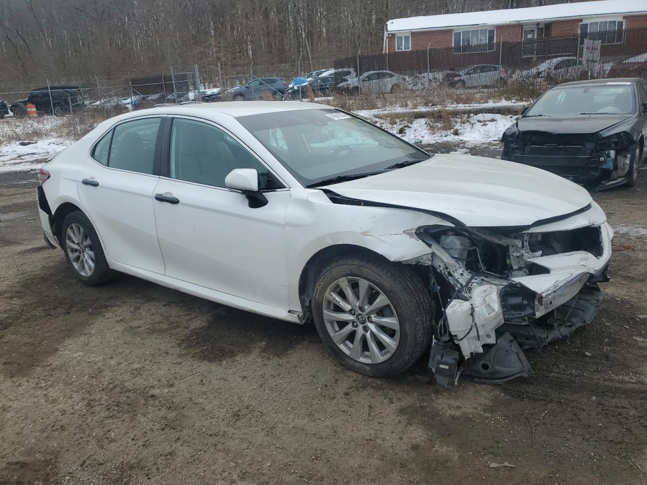 2019 Toyota Camry VIN 4T1B11HK1KU284618 Copart auction photo, front end / rear end damage thumbnail 4