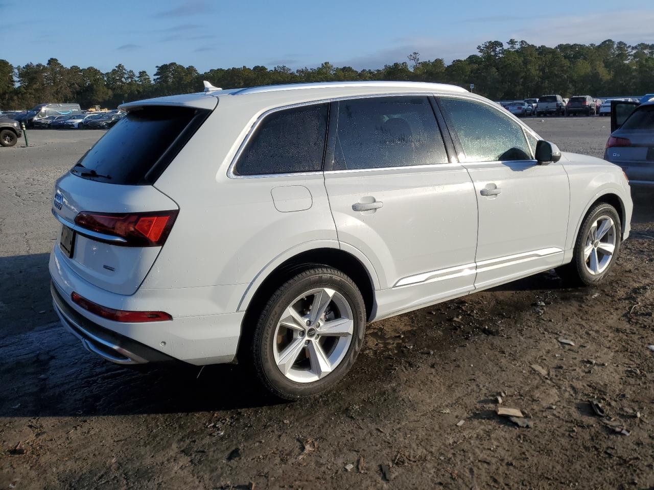 2022 Audi Q7 VIN WA1AJBF70ND021975 Copart auction photo, vandalism damage thumbnail 3