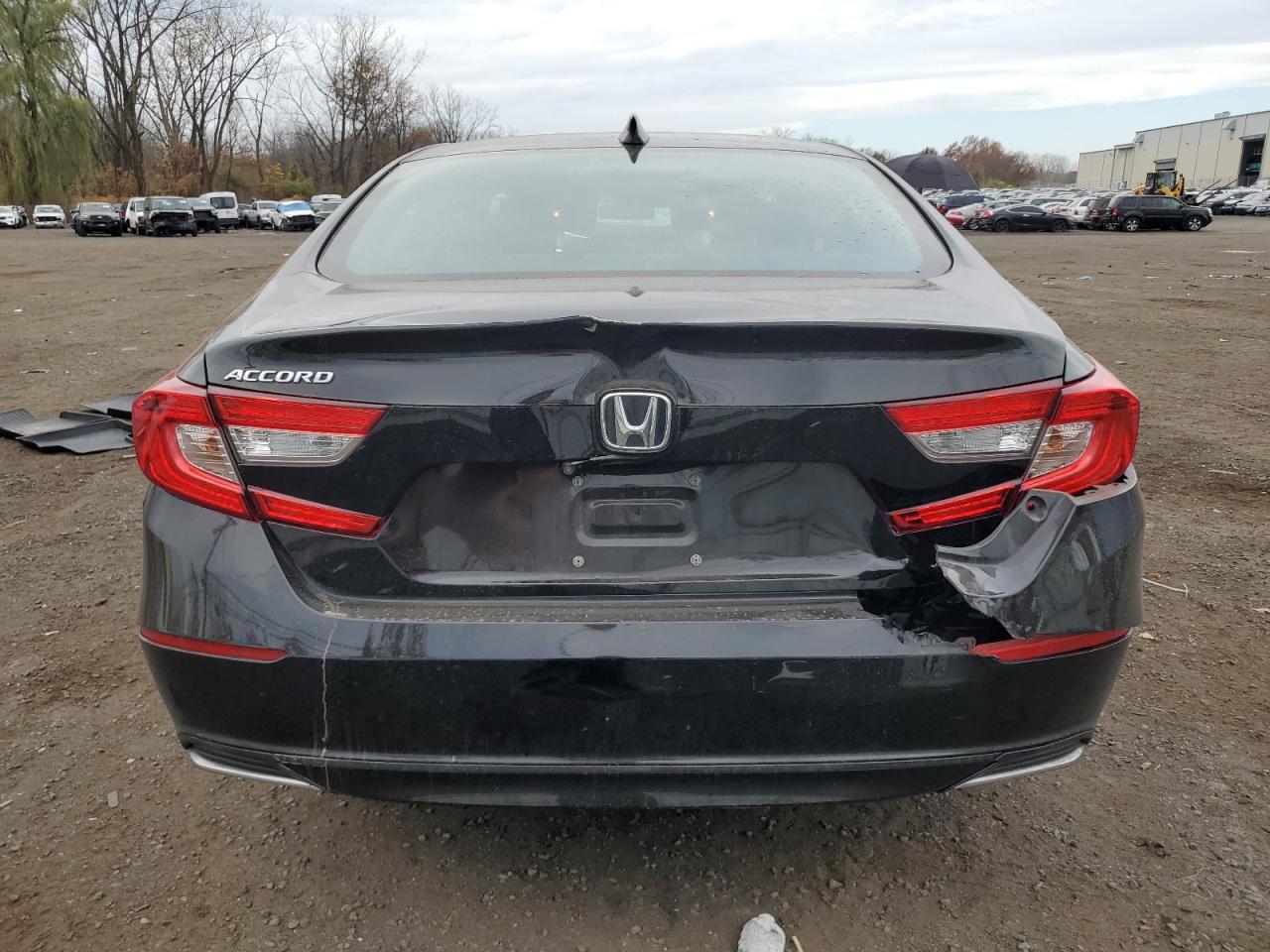 2018 Honda Accord VIN 1HGCV1F40JA065796 Copart auction photo, front end / rear end damage thumbnail 6