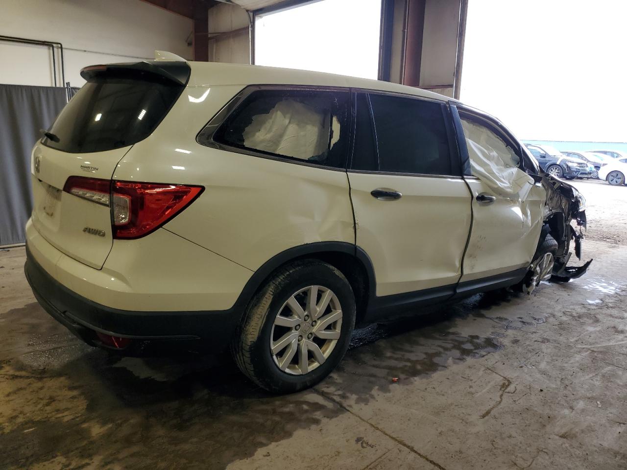 2019 Honda Pilot VIN 5FNYF6H16KB029184 Copart auction photo, rollover damage thumbnail 3