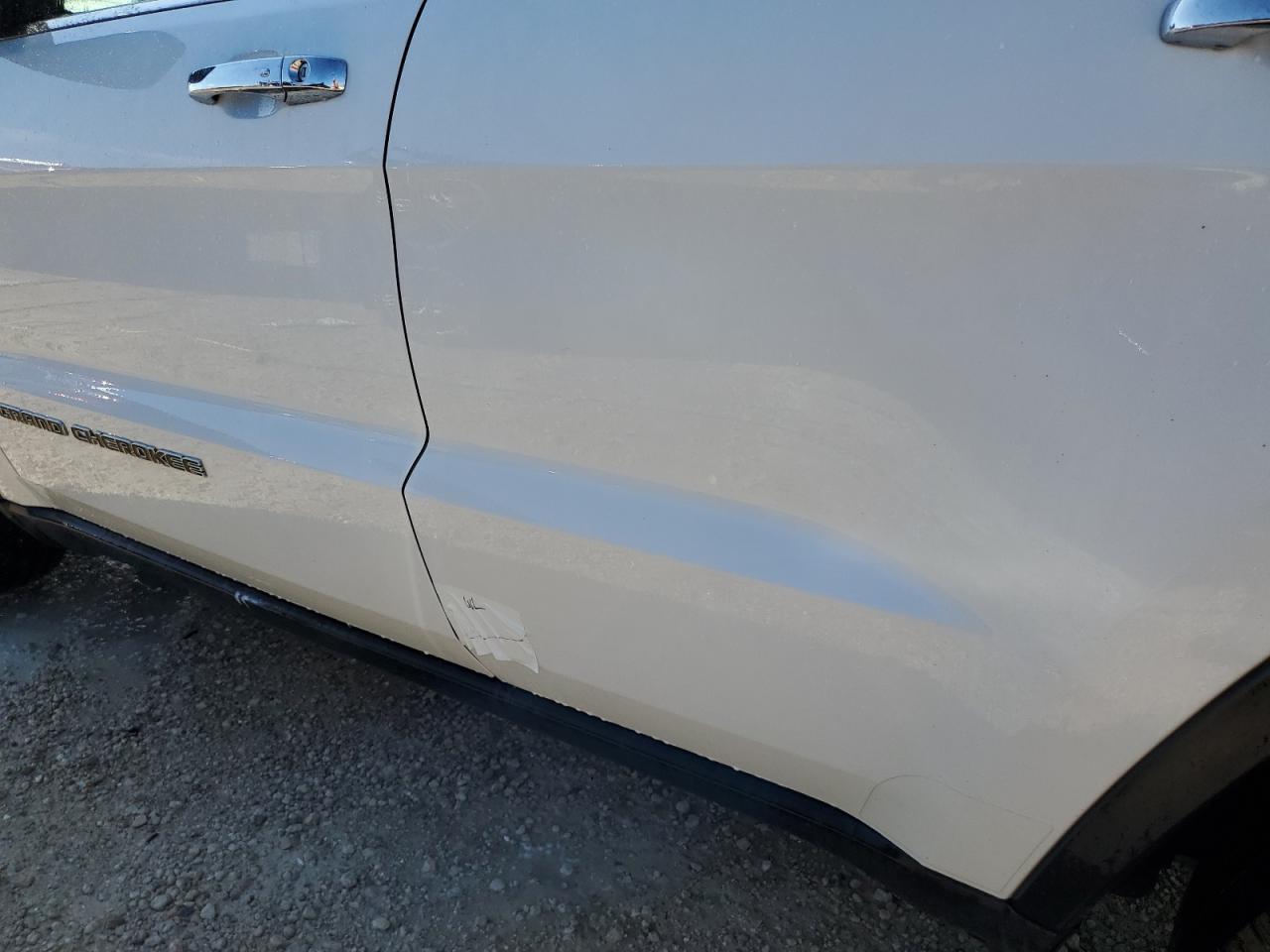 2018 Jeep Grand Cherokee VIN 1C4RJFBG2JC199456 Copart auction photo, water/flood damage thumbnail 13