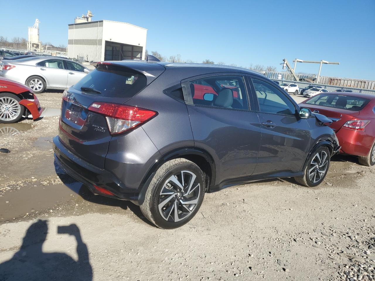 2019 Honda HR-V VIN 3CZRU6H12KG710294 Copart auction photo, front end / side damage thumbnail 3