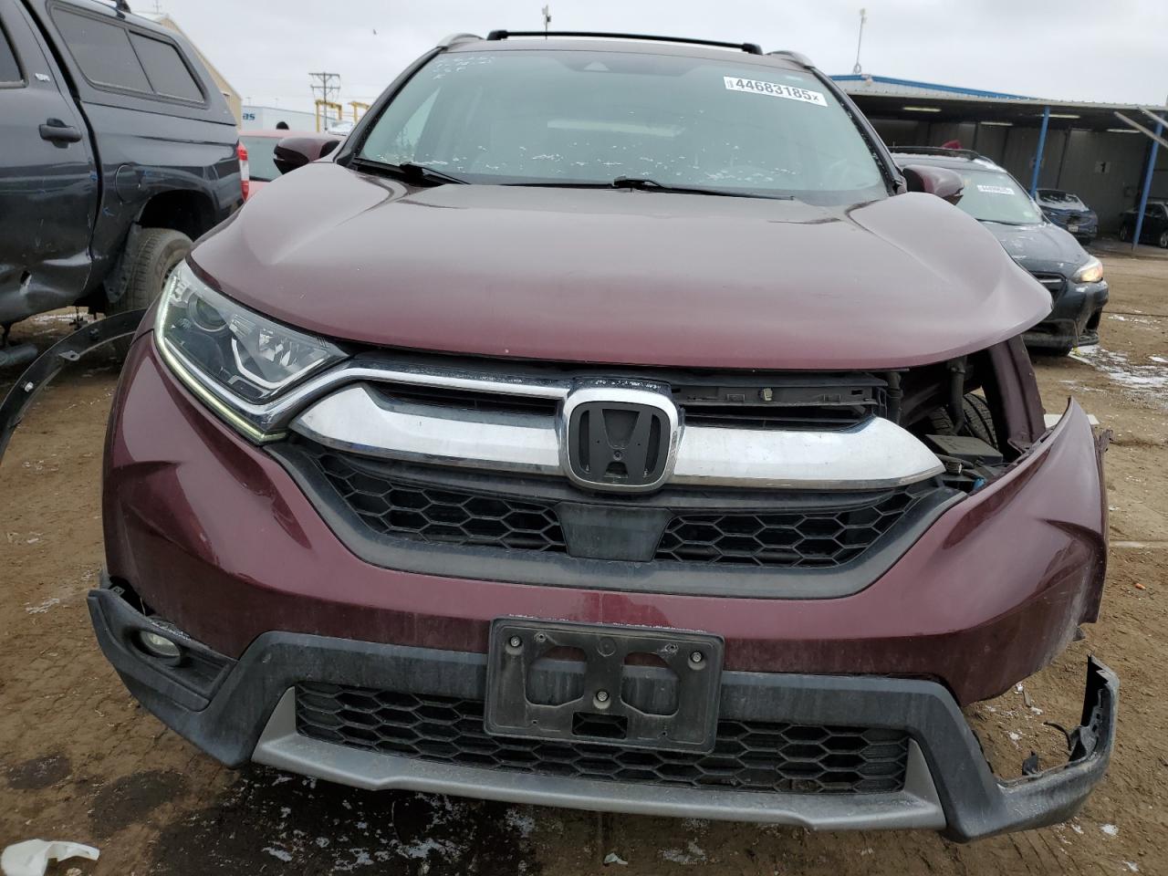2017 Honda CR-V VIN 2HKRW2H58HH647455 Copart auction photo, front end damage thumbnail 5