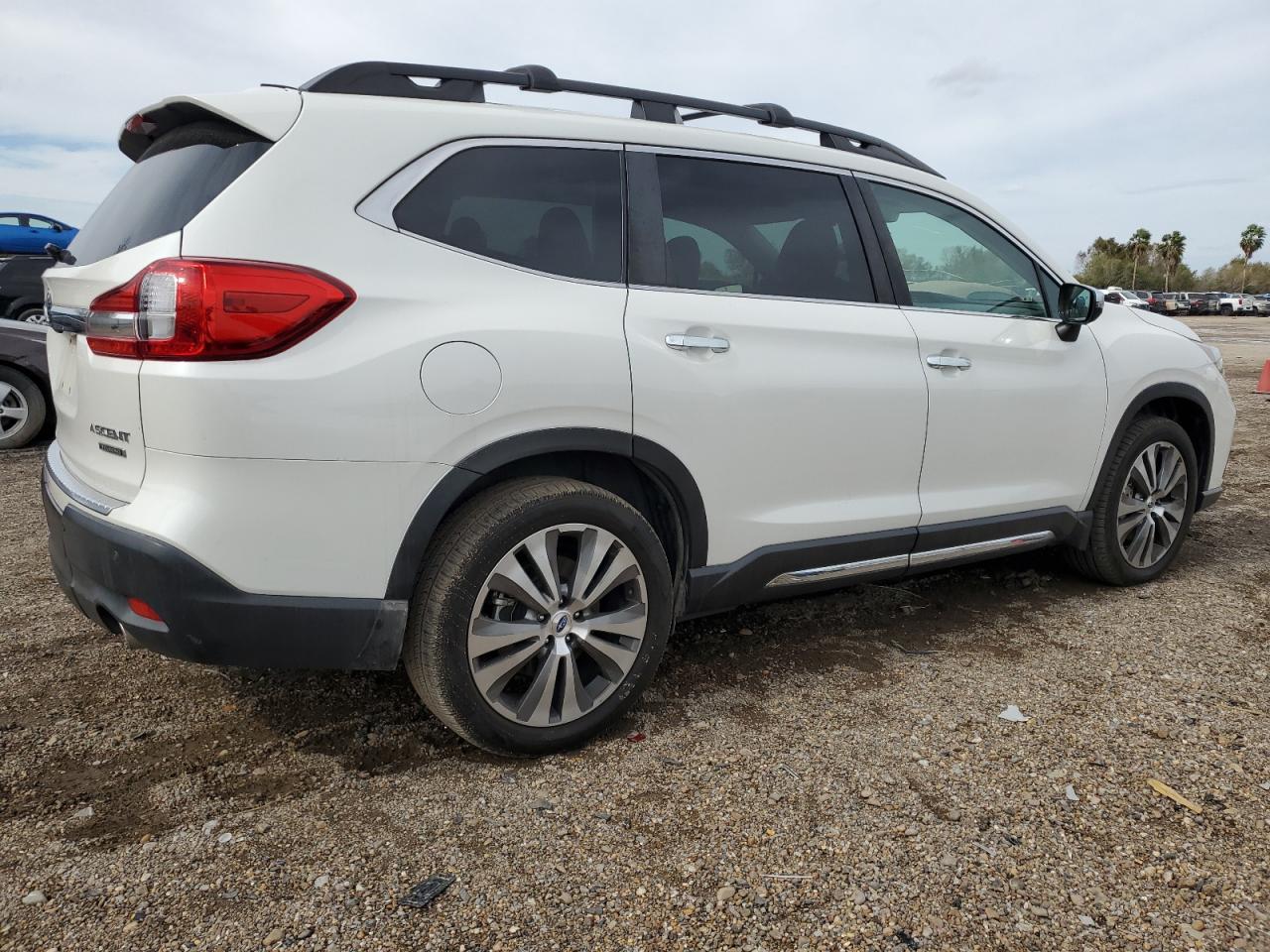 2020 Subaru Ascent VIN 4S4WMARD7L3451631 Copart auction photo, partial repair / minor dent/scratches damage thumbnail 3