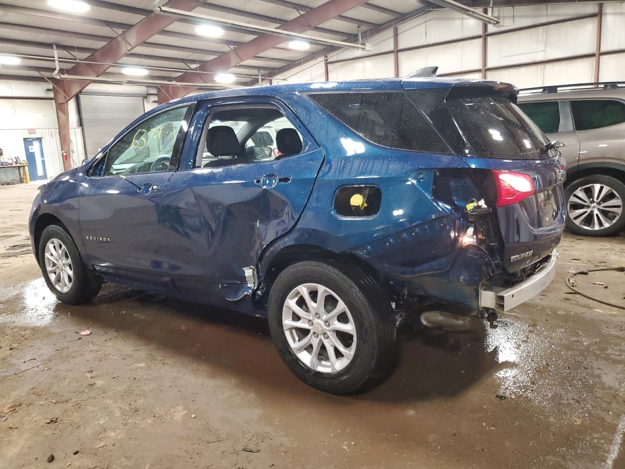 2020 Chevrolet Equinox VIN 3GNAXUEV7LL262012 Copart auction photo, side / rear end damage thumbnail 2
