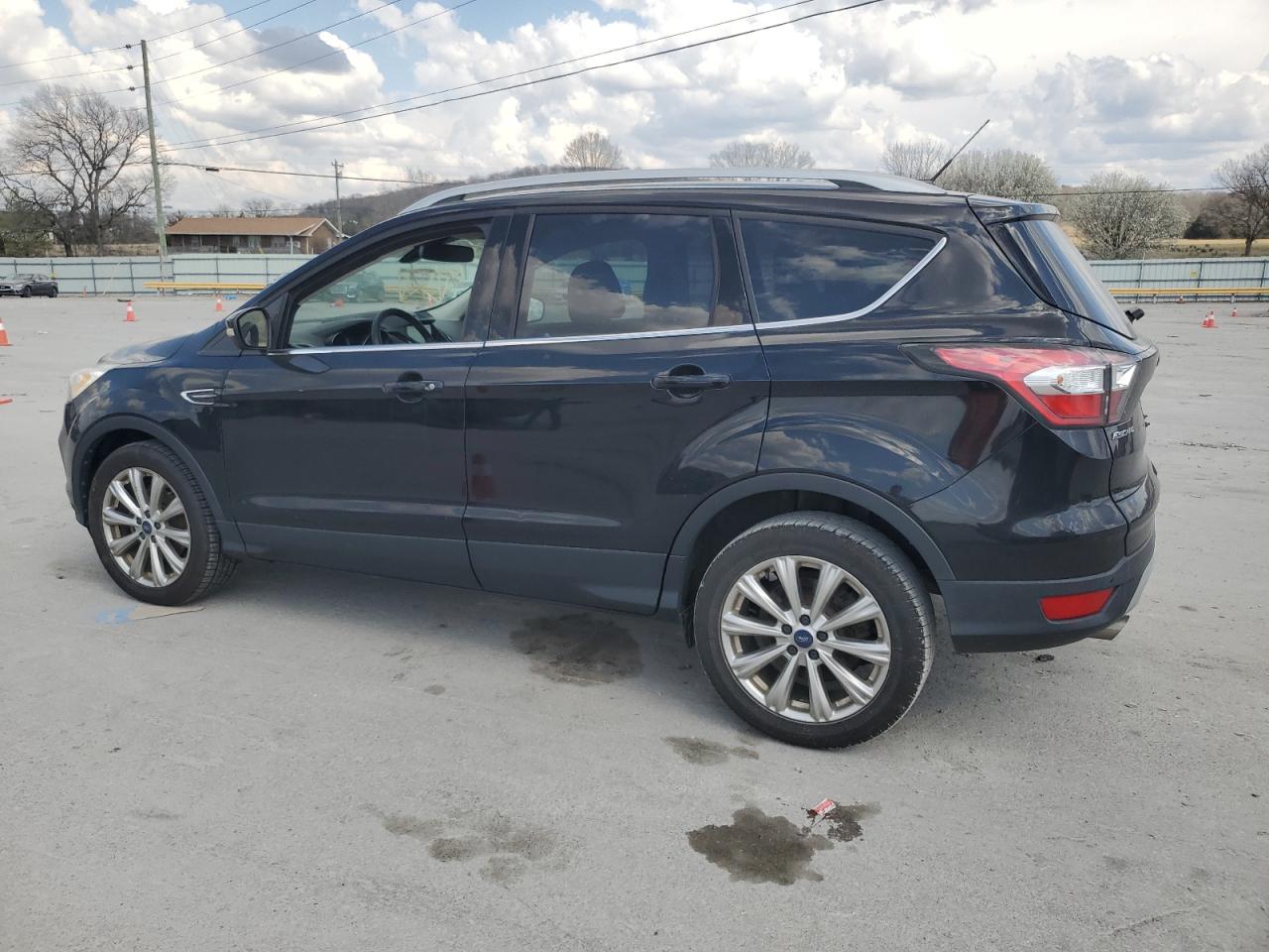 2017 Ford Escape VIN 1FMCU0JD1HUA22396 Copart auction photo, normal wear damage thumbnail 2