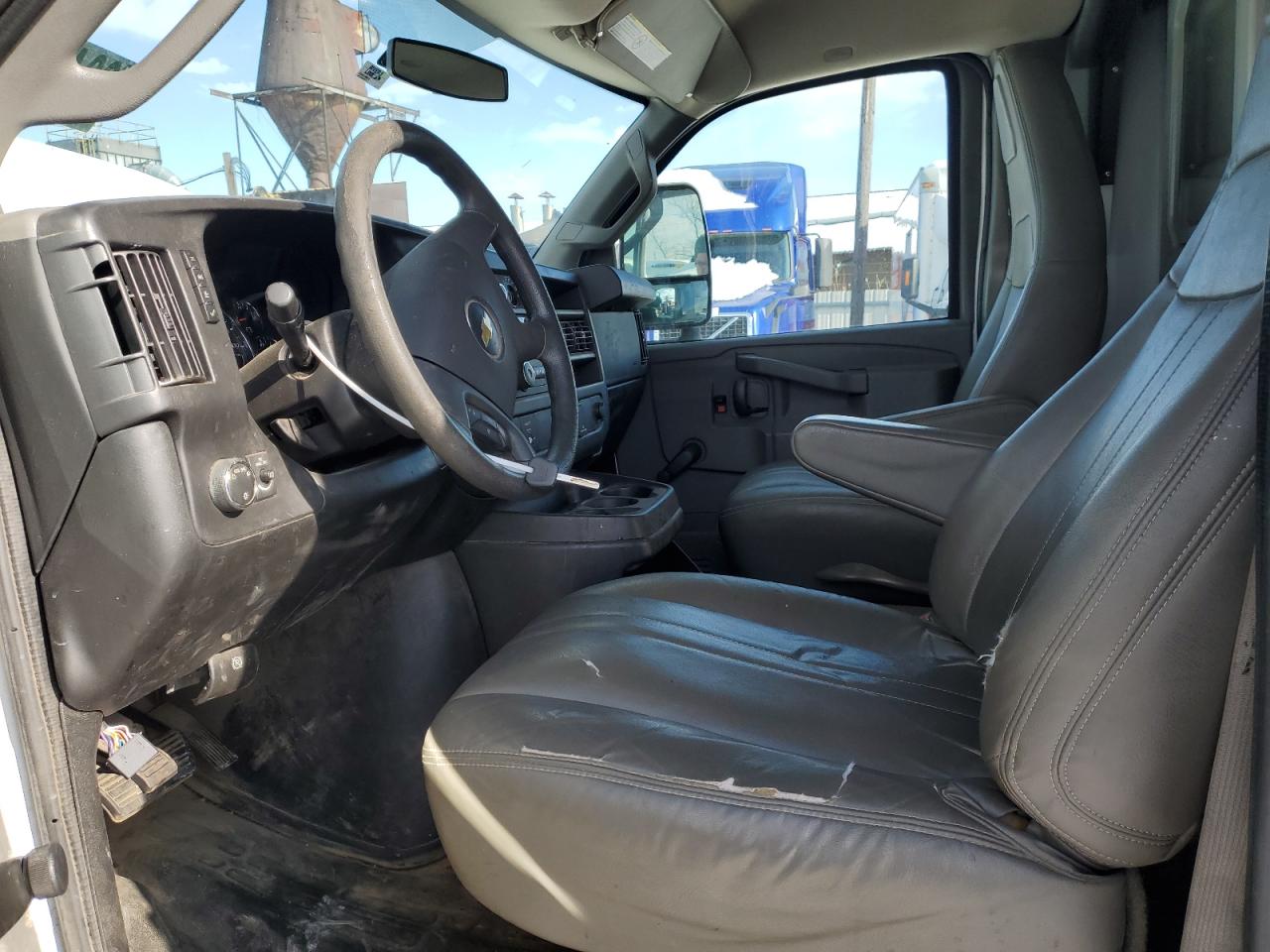 2017 Chevrolet Express VIN 1GB0GRFG9H1113928 Copart auction photo, rear end / side damage thumbnail 7