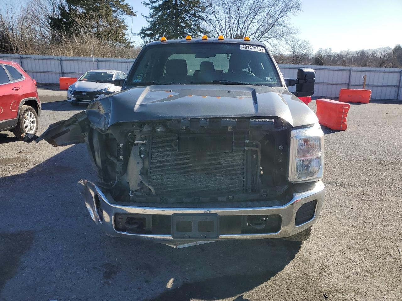 2015 Ford F250 VIN 1FT7W2B64FEA44704 Copart auction photo, front end / minor dent/scratches damage thumbnail 5