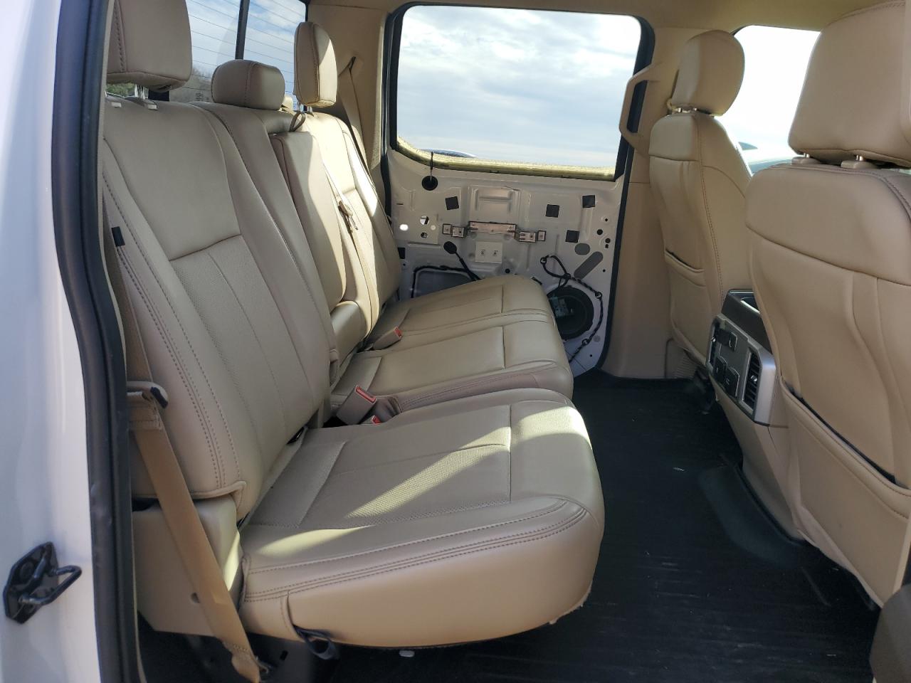2019 Ford F-150 VIN 1FTEW1E50KFB57672 Copart auction photo, rear end damage thumbnail 10