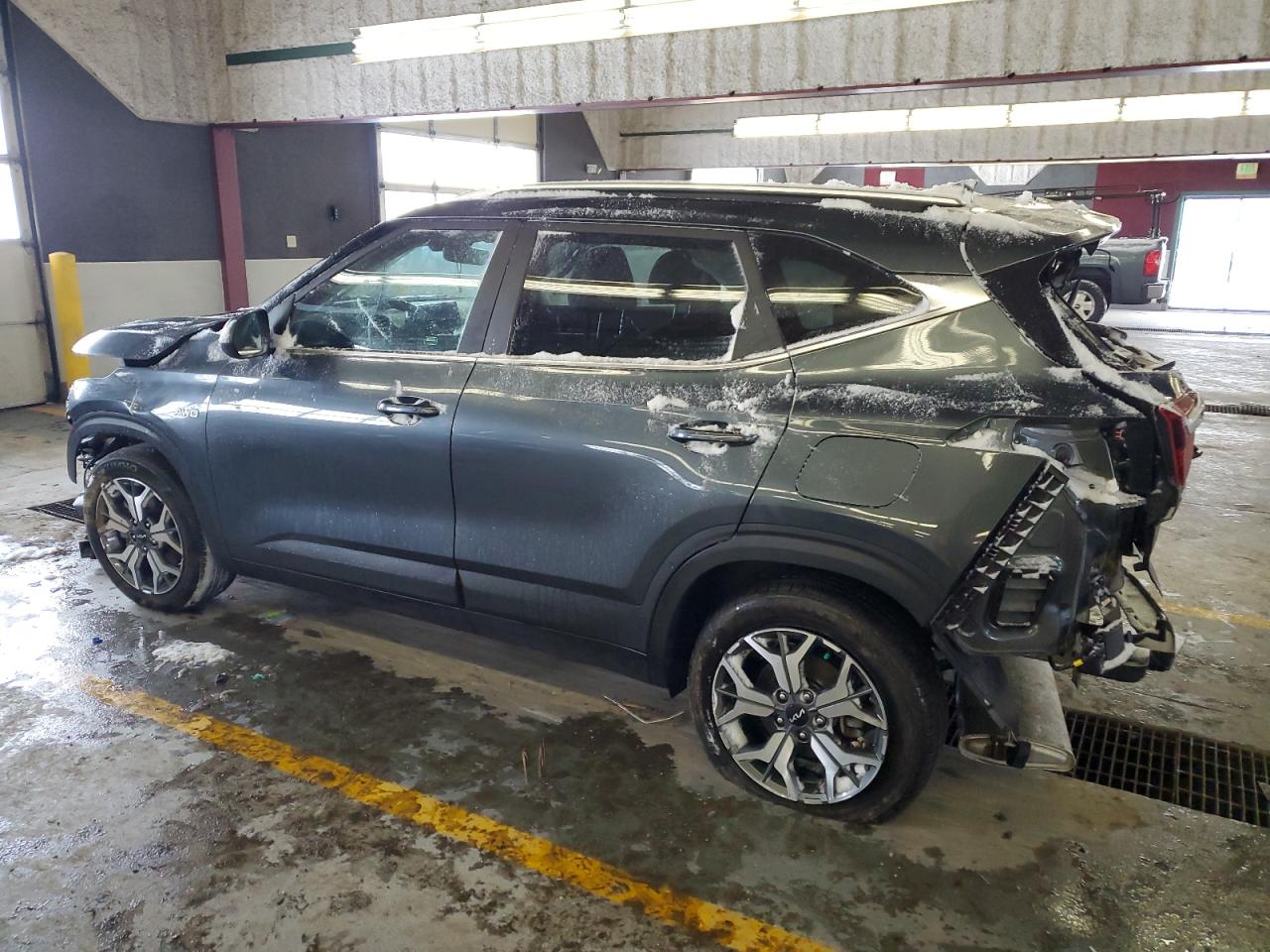 2023 KIA Mohave (borrego) VIN KNDERCAA8P7415718 Copart auction photo, all over damage thumbnail 2