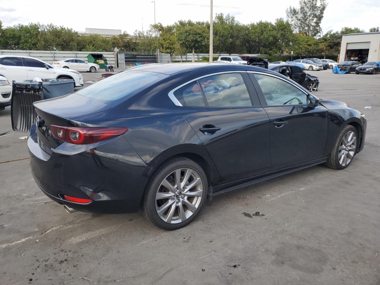 2022 Mazda 3 VIN 3MZBPACL1NM308747 Copart auction photo, water/flood damage thumbnail 3