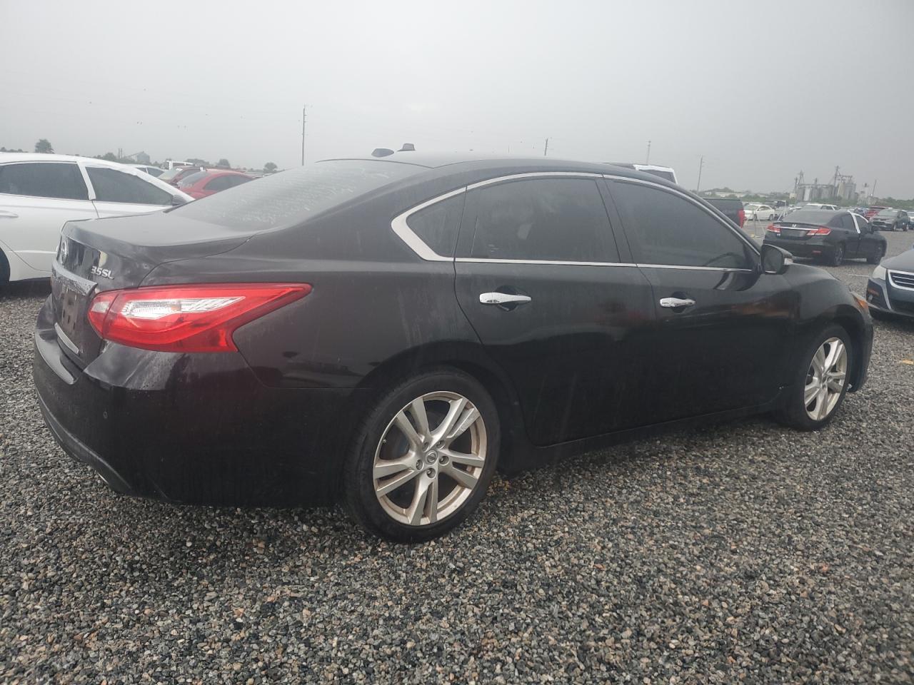 2017 Nissan Altima VIN 1N4BL3AP5HC114976 Copart auction photo, water/flood damage thumbnail 3