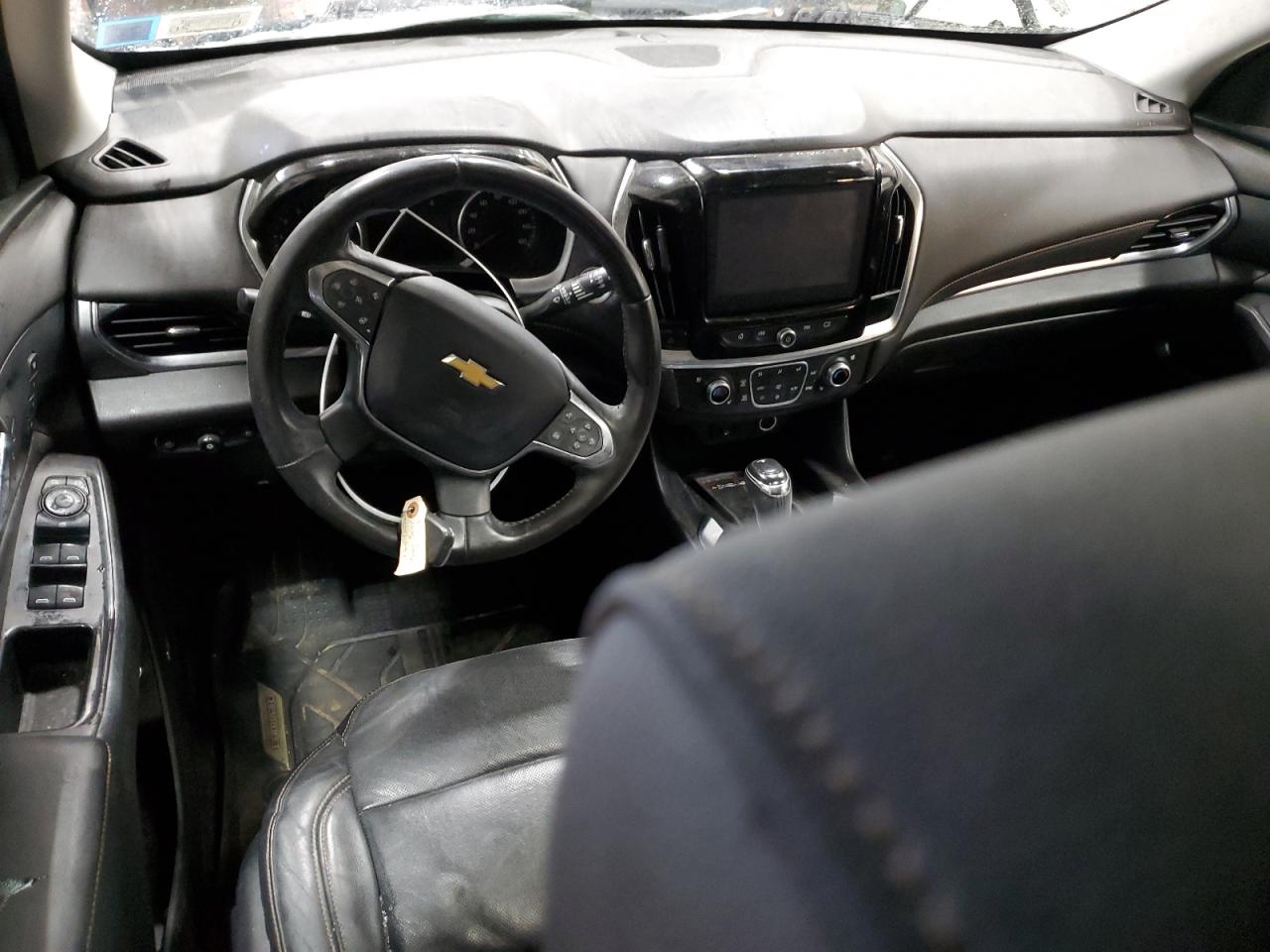 2019 Chevrolet Traverse VIN 1GNEVKKW3KJ174332 Copart auction photo, front end damage thumbnail 8