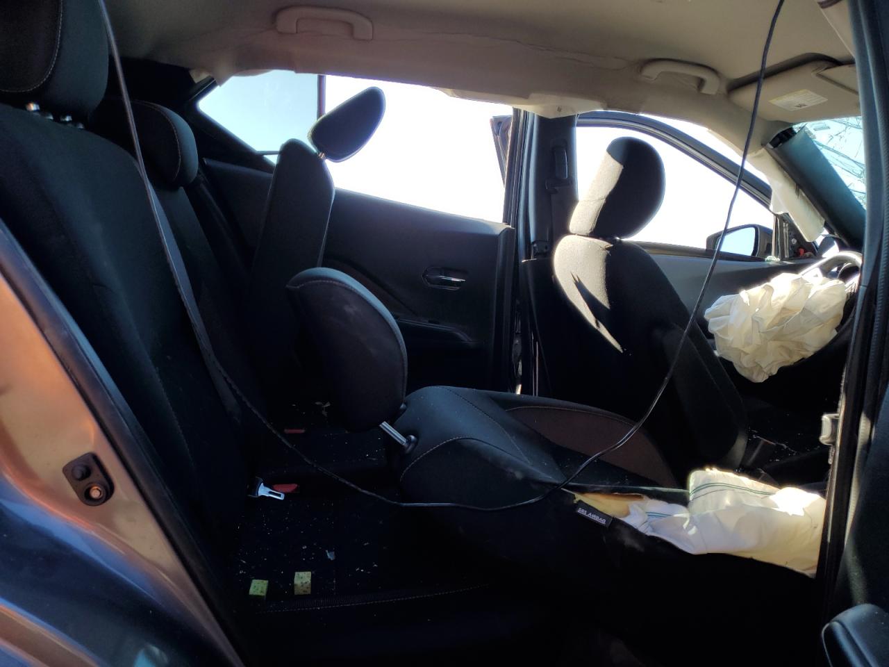 2019 Nissan Kicks VIN 3N1CP5CU0KL516677 Copart auction photo, front end / side damage thumbnail 10