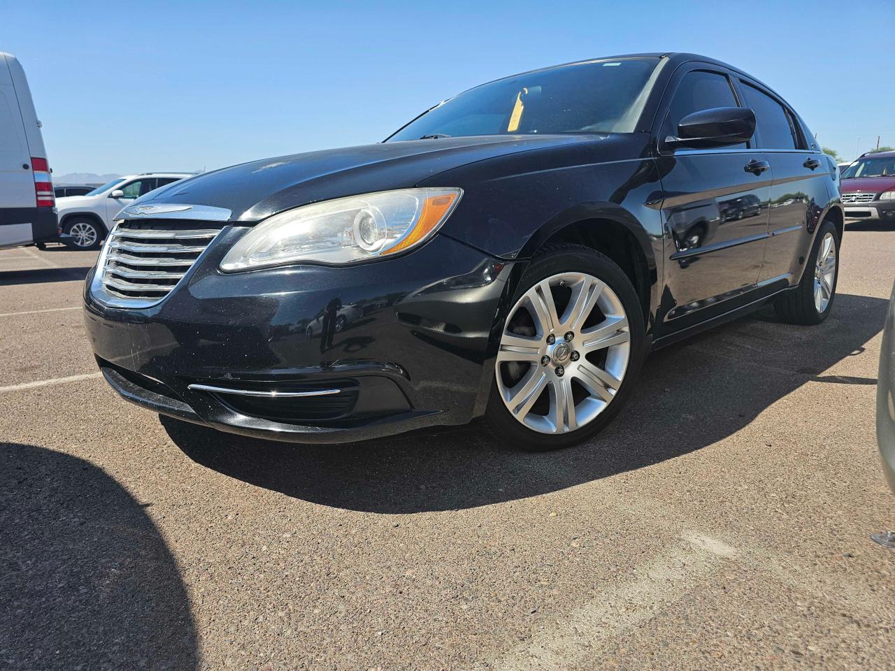 2013 Chrysler 200 VIN 1C3CCBBB4DN732353 Copart auction photo, minor dent/scratches / normal wear damage thumbnail 2