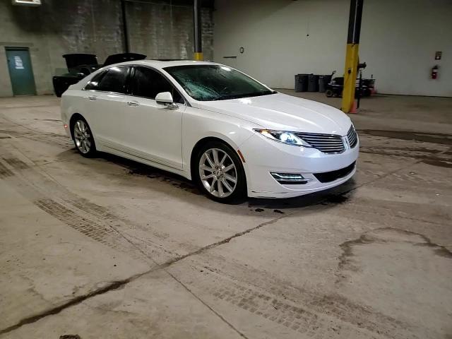 2014 Lincoln MKZ VIN 3LN6L2J96ER835176 Copart auction photo, front end / top/roof damage thumbnail 13