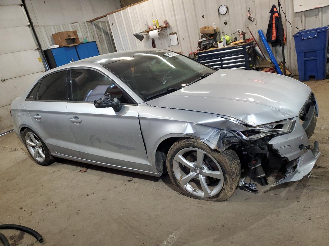 2015 Audi A3 VIN WAUBFGFF5F1047195 Copart auction photo, front end / minor dent/scratches damage thumbnail 4