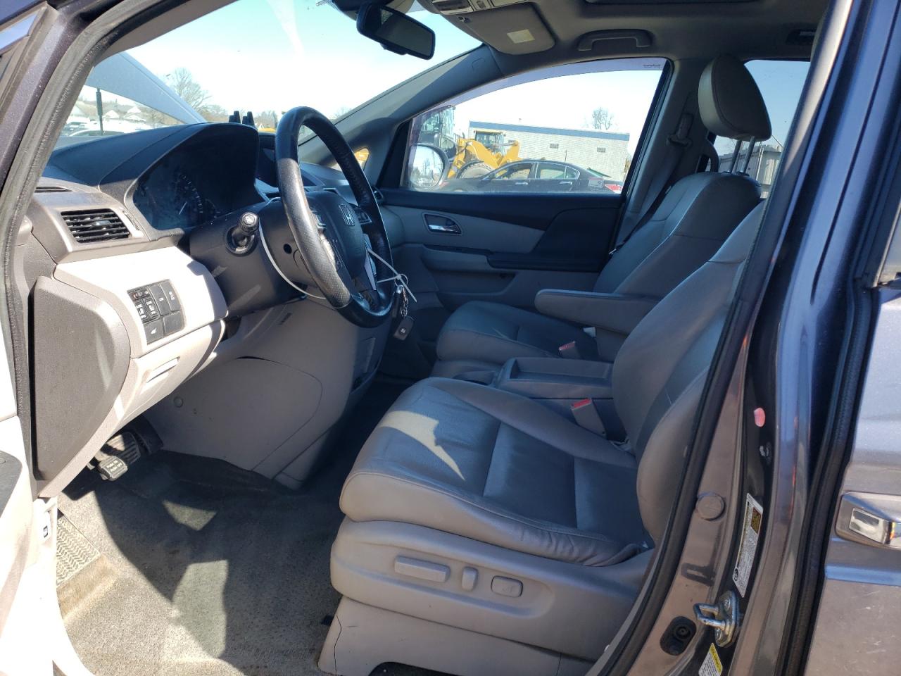 2016 Honda Odyssey VIN 5FNRL5H67GB106185 Copart auction photo, side / front end damage thumbnail 7