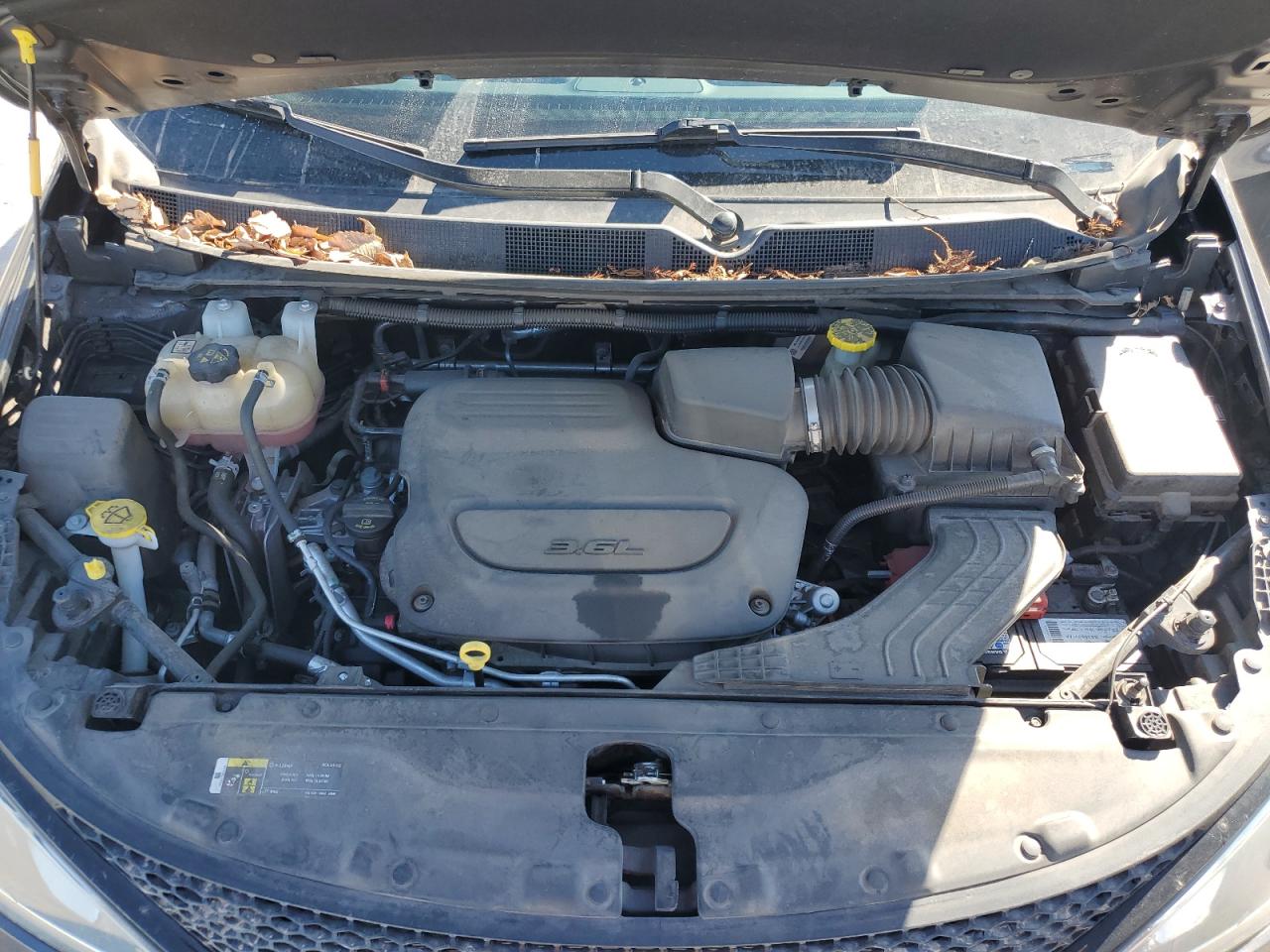 2020 Chrysler Pacifica VIN 2C4RC1BG4LR141050 Copart auction photo, rear end / top/roof damage thumbnail 13