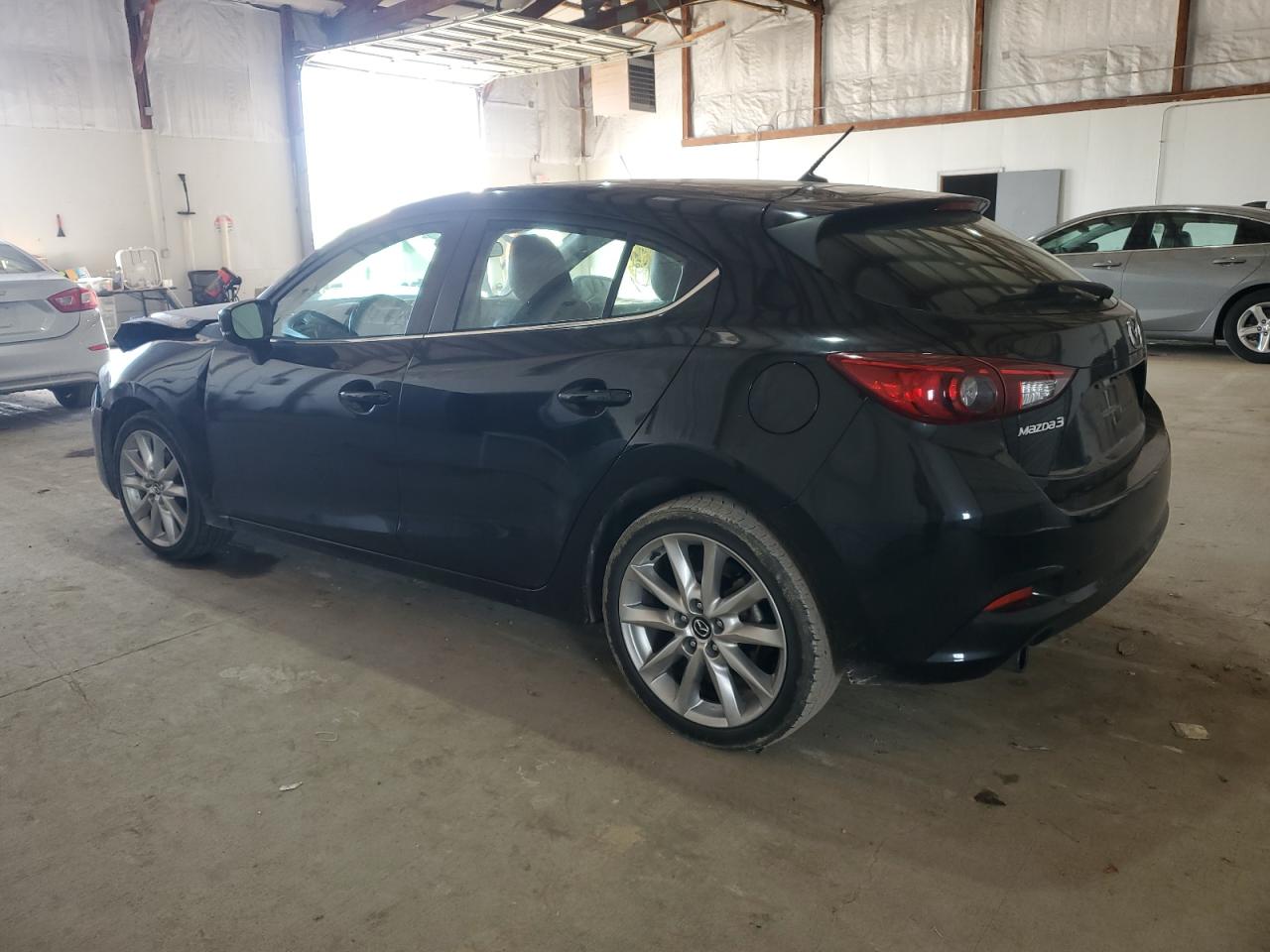 2017 Mazda 3 VIN 3MZBN1L39HM141533 Copart auction photo, front end / undercarriage damage thumbnail 2