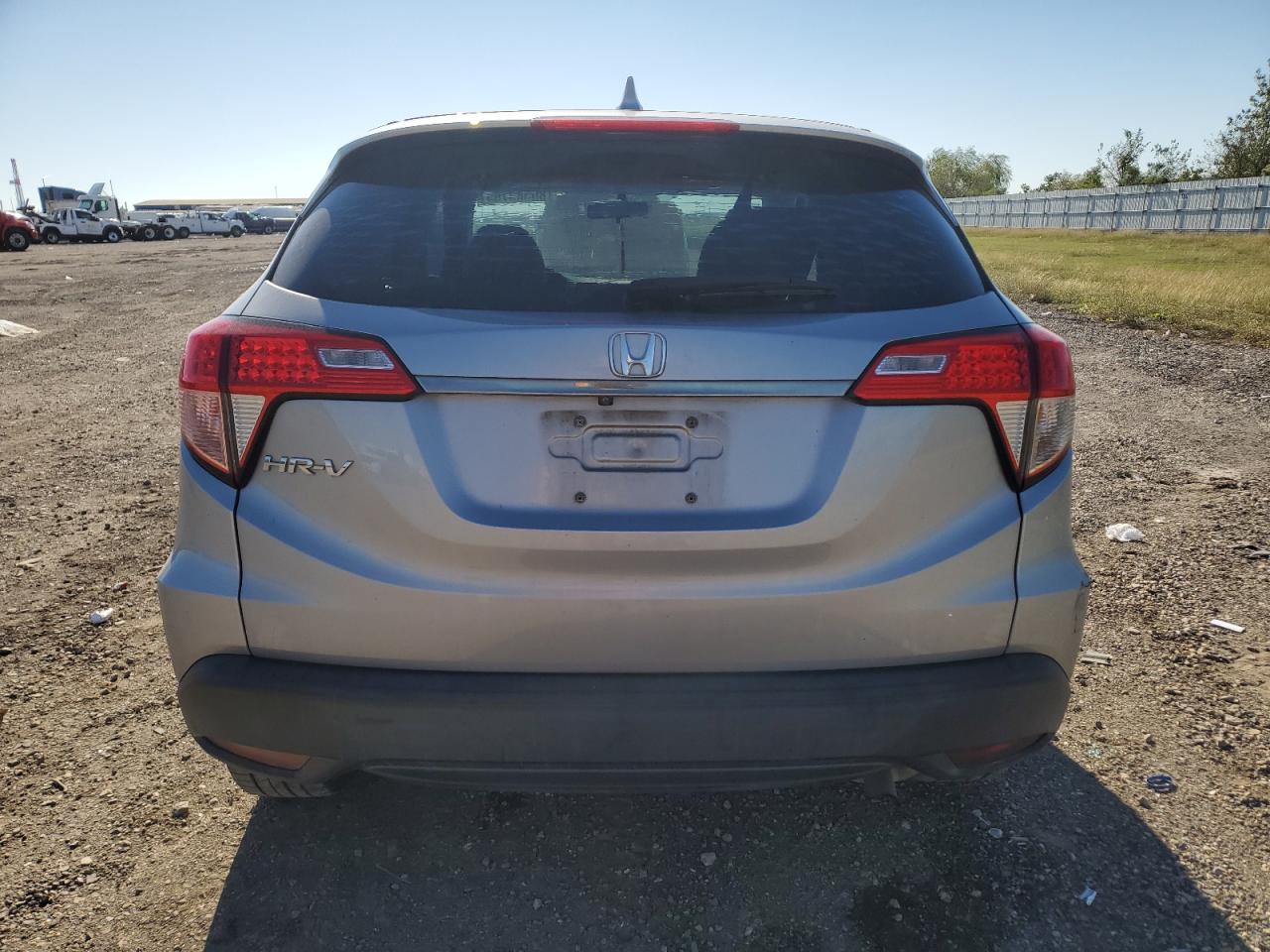 2019 Honda HR-V VIN 3CZRU5H32KG711909 Copart auction photo, side / front end damage thumbnail 6