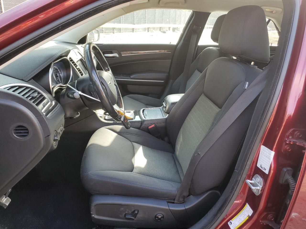 2019 Chrysler 300 VIN 2C3CCAAG4KH590616 Copart auction photo, front end damage thumbnail 7