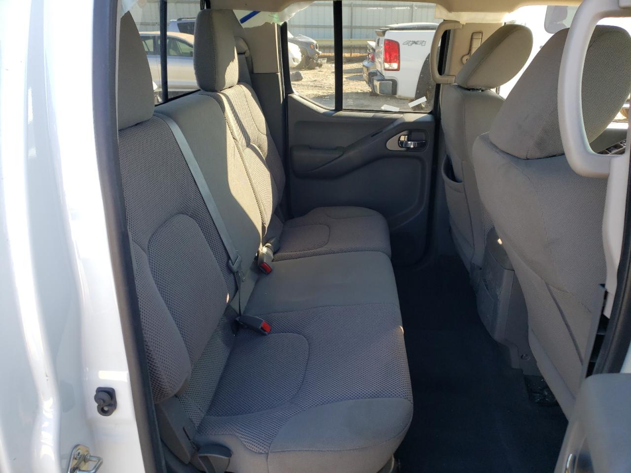 2019 Nissan Navara (Frontier) VIN 1N6AD0ER1KN793893 Copart auction photo, front end / side damage thumbnail 10