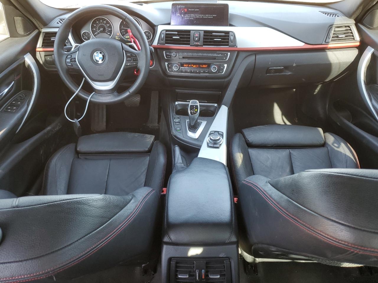 2013 BMW 3er VIN WBA3C1C58DF442543 Copart auction photo, all over damage thumbnail 8