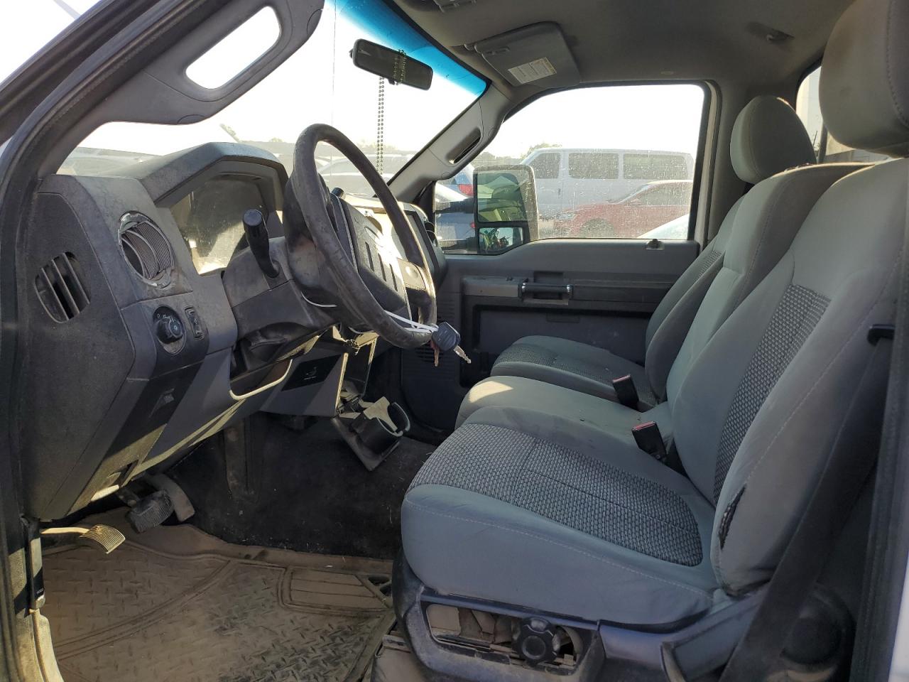 2011 Ford F250 VIN 1FTBF2B60BEA15592 Copart auction photo, front end / hail damage thumbnail 7
