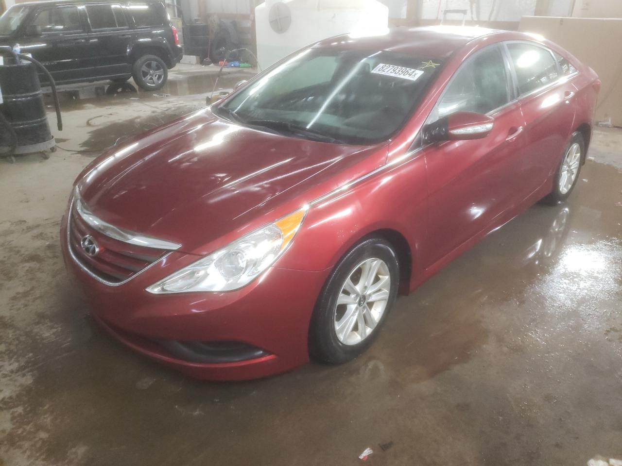 2014 Hyundai Sonata VIN 5NPEB4AC8EH813645
