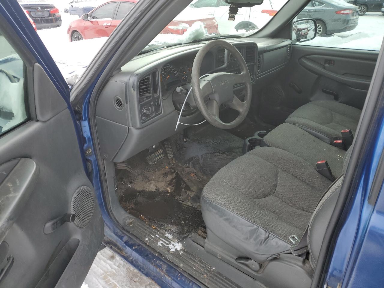 2004 GMC Sierra VIN 1GTEC14X14Z300481 Copart auction photo, front end damage thumbnail 8