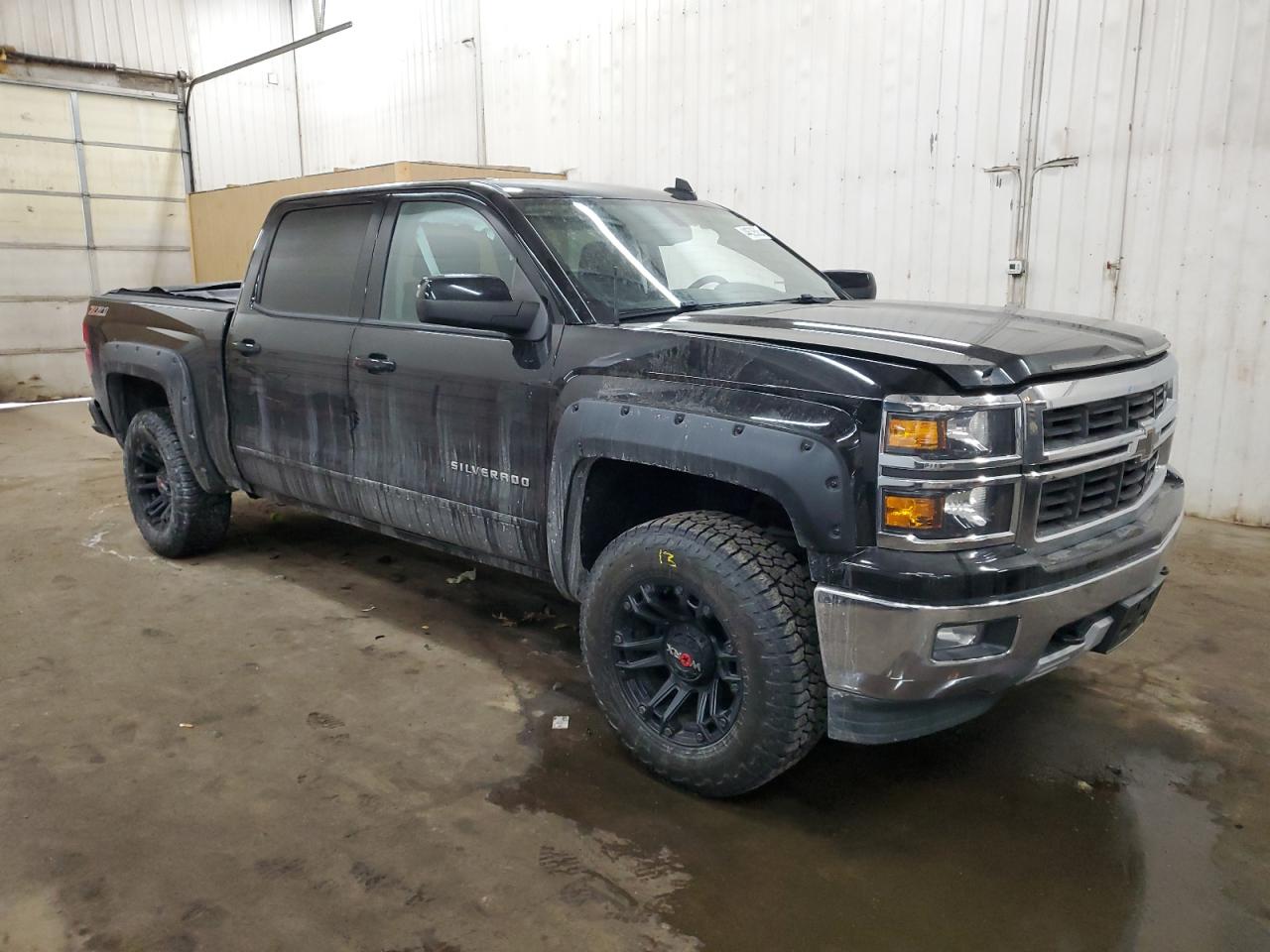 2015 Chevrolet Silverado VIN 3GCUKREC7FG477743 Copart auction photo, side / rear end damage thumbnail 4
