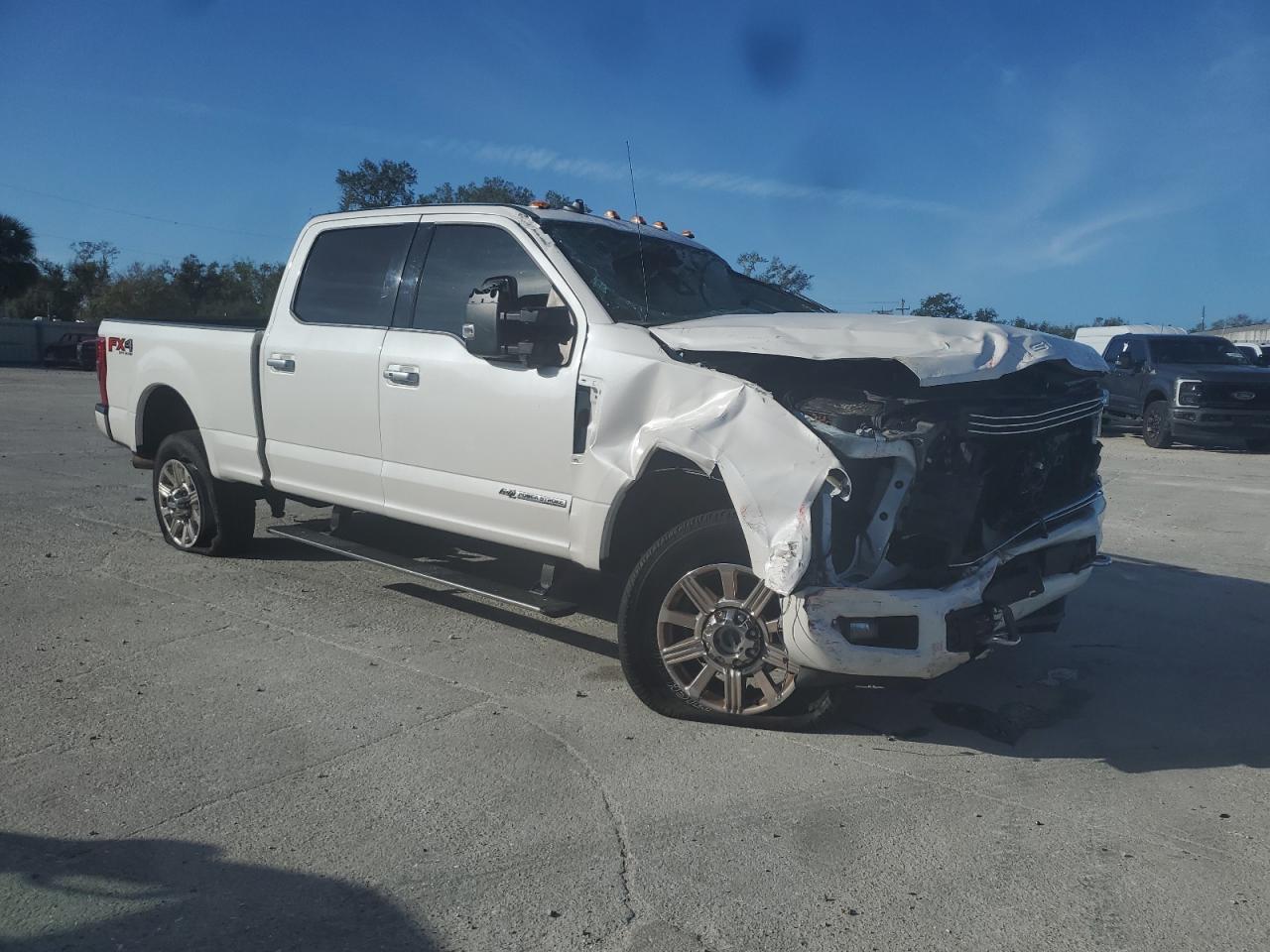 2019 Ford F350 VIN 1FT8W3BT7KEC20316 Copart auction photo, all over damage thumbnail 4