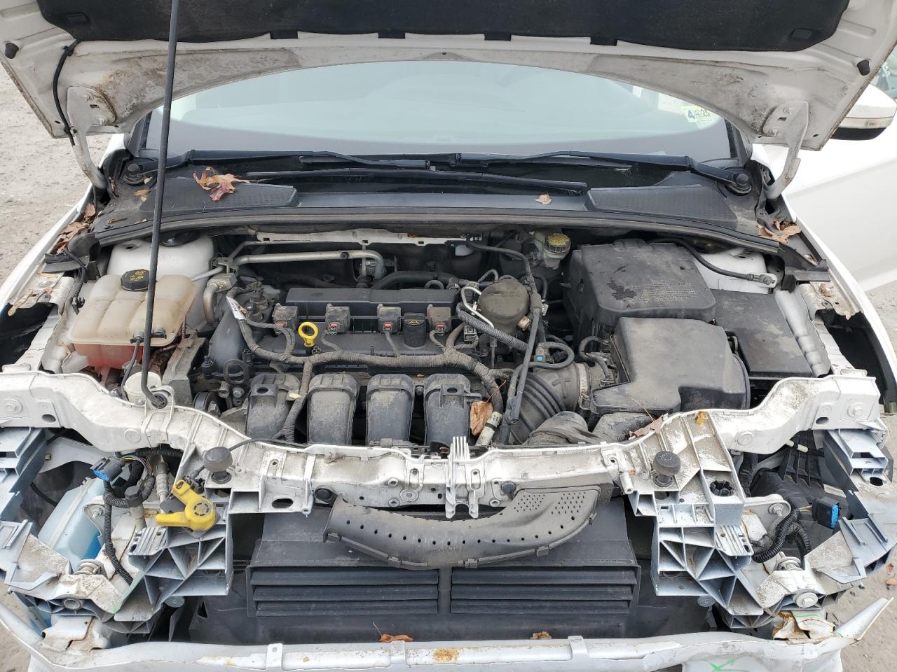2014 Ford Focus VIN 1FADP3J2XEL458476 Copart auction photo, front end / minor dent/scratches damage thumbnail 11