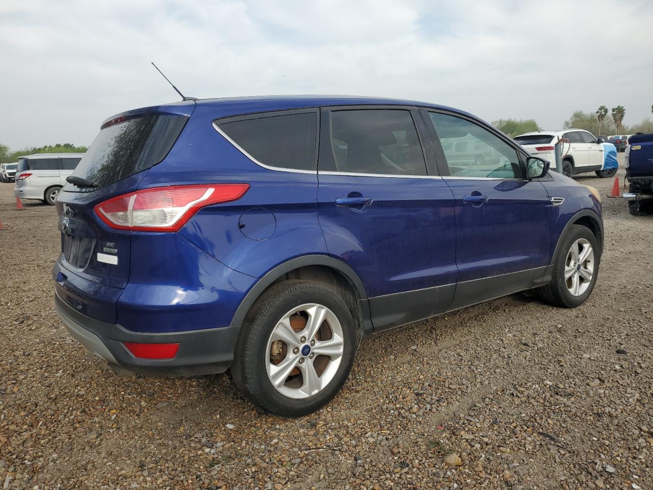 2014 Ford Escape VIN 1FMCU9G95EUC00717 Copart auction photo, mechanical / minor dent/scratches damage thumbnail 3