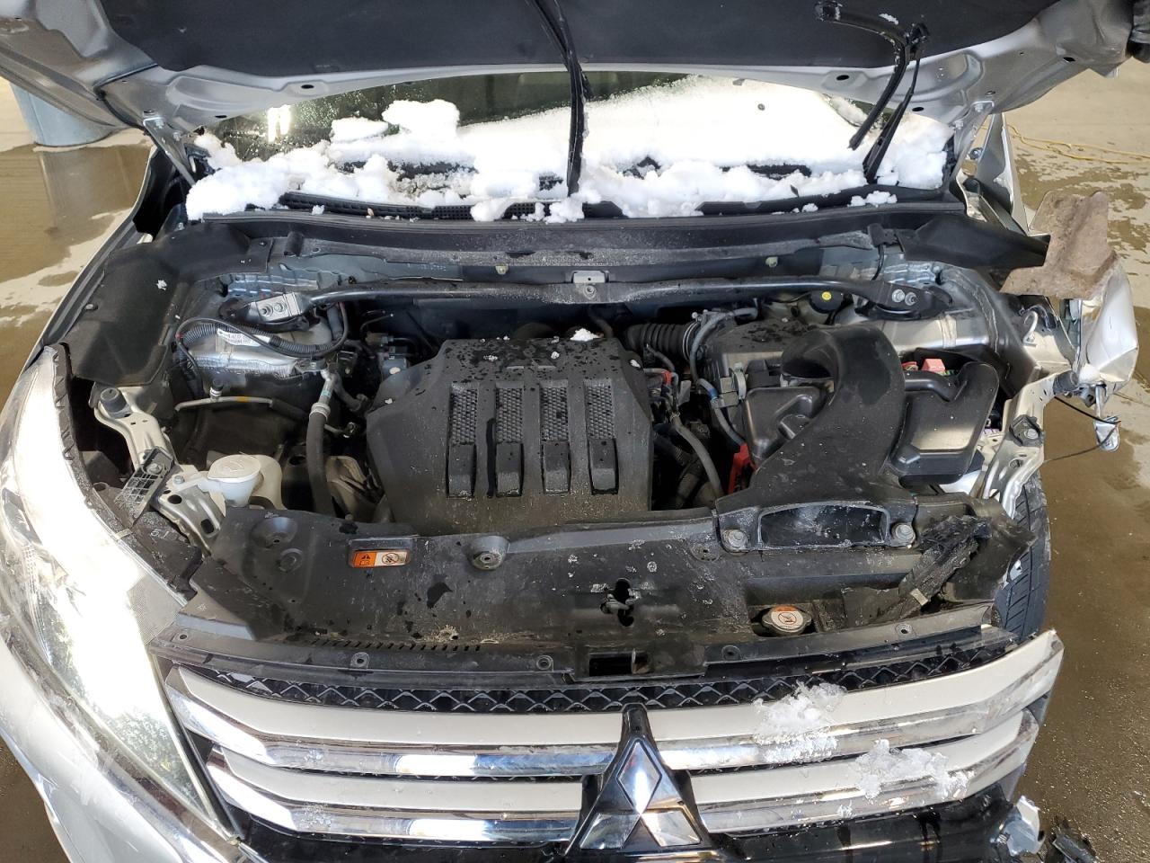 2018 Mitsubishi Eclipse VIN JA4AT5AA1JZ067892 Copart auction photo, front end damage thumbnail 12
