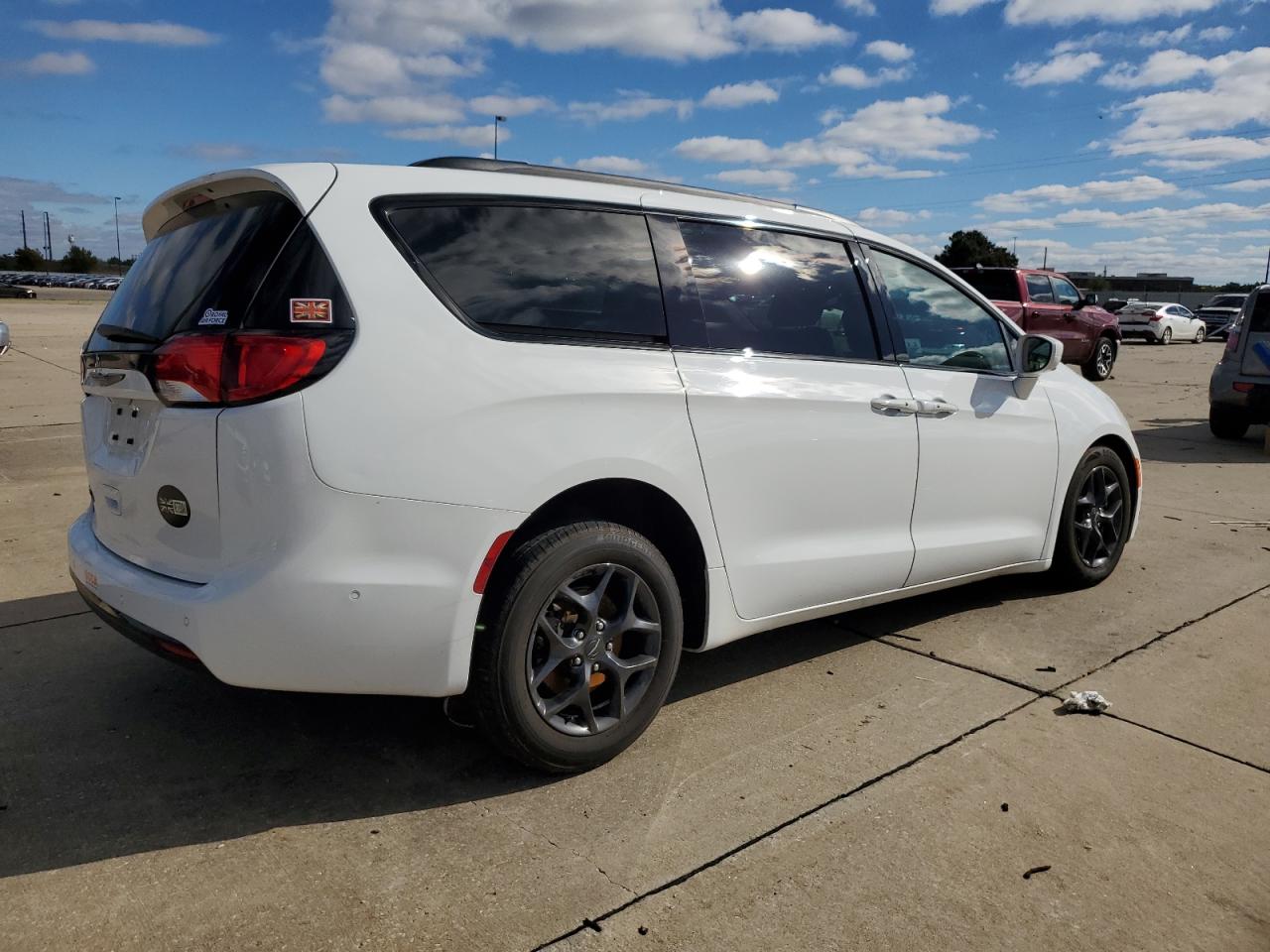 2019 Chrysler Pacifica VIN 2C4RC1EG3KR576958 Copart auction photo, all over damage thumbnail 3