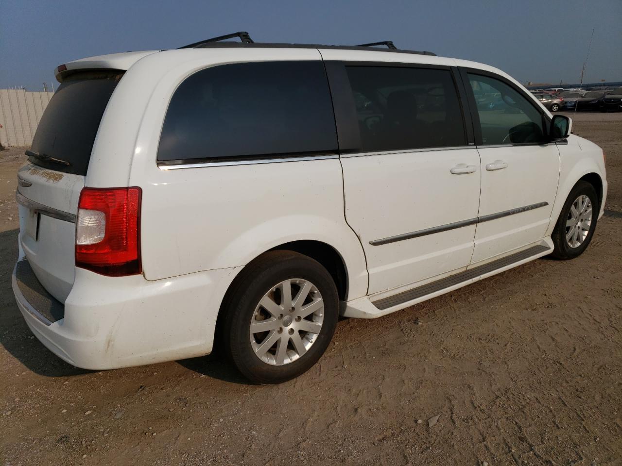 2014 Chrysler Town & Country VIN 2C4RC1BG9ER220801 Copart auction photo, water/flood / minor dent/scratches damage thumbnail 3