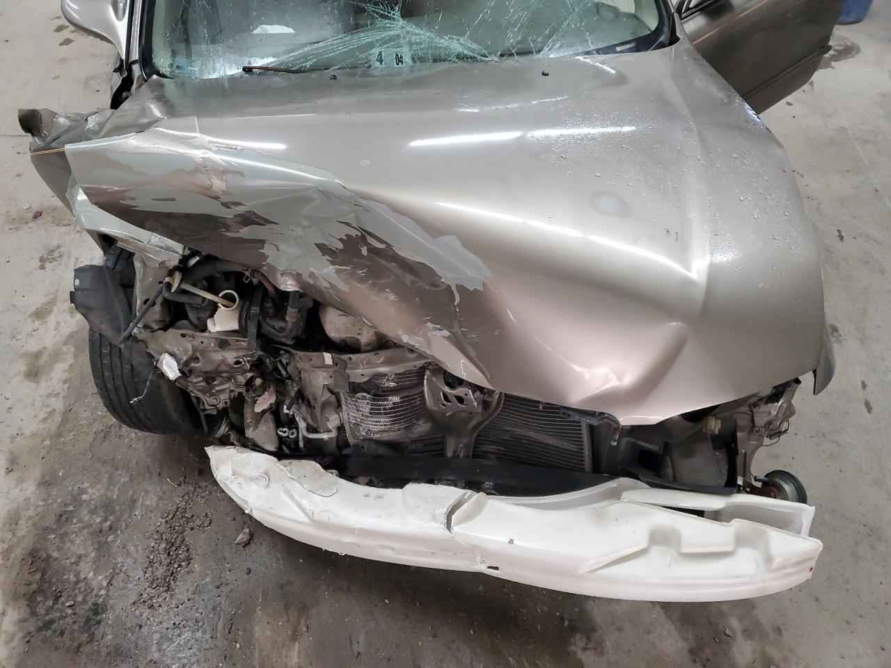 2000 Mazda 626 VIN 1YVGF22C6Y5175233 Copart auction photo, all over / top/roof damage thumbnail 11