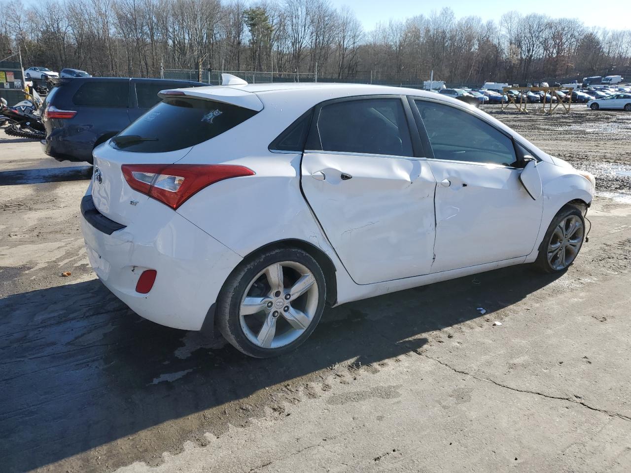 2014 Hyundai Elantra VIN KMHD35LH9EU228291 Copart auction photo, front end / side damage thumbnail 3
