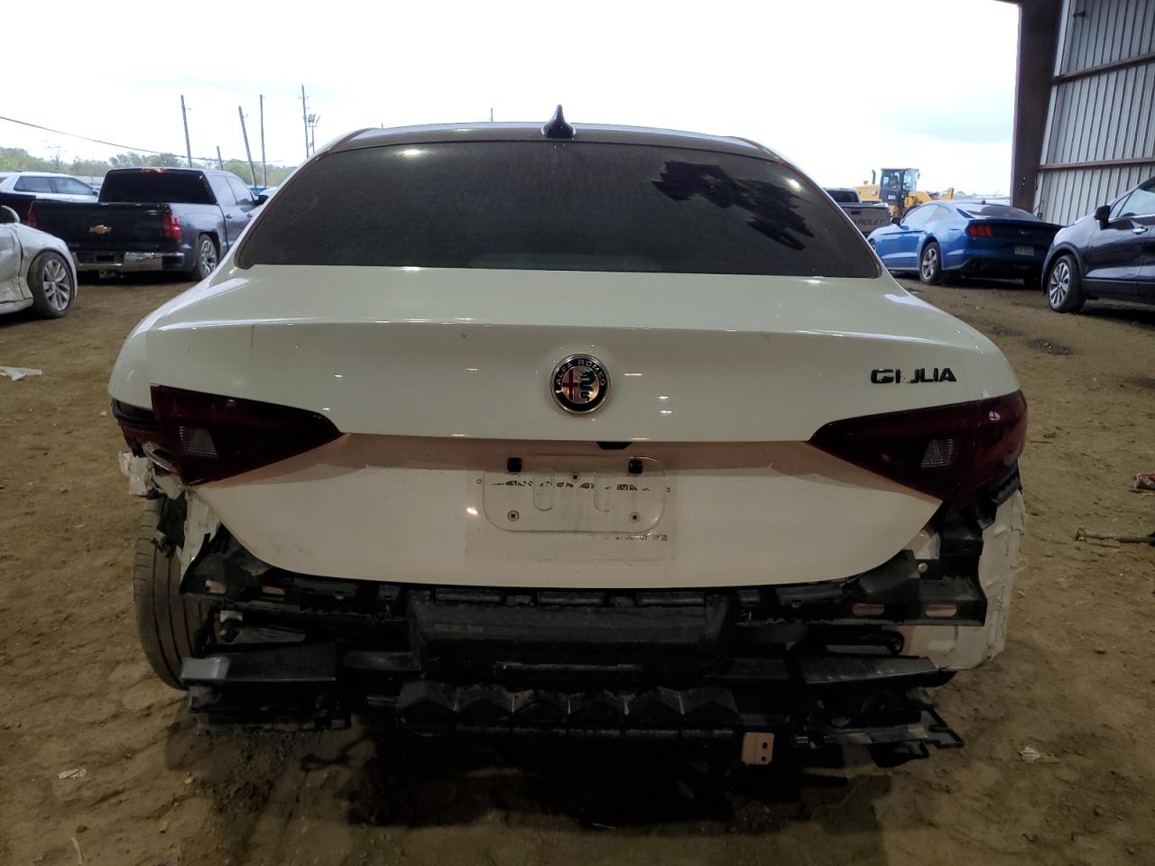 2018 Alfa Romeo Giulia VIN ZARFAECNXJ7599015 Copart auction photo, rear end / front end damage thumbnail 6