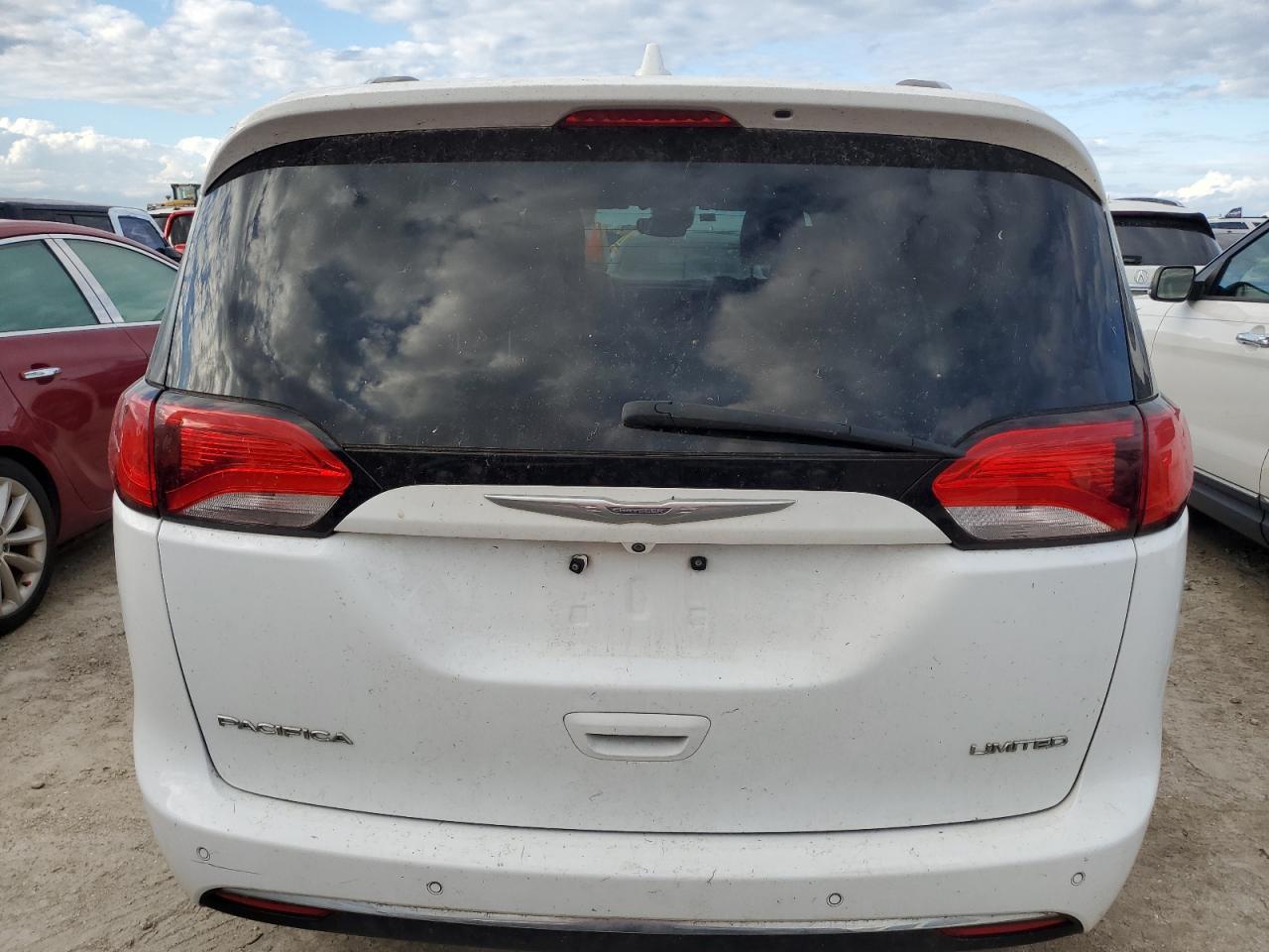 2017 Chrysler Pacifica VIN 2C4RC1GG0HR536455 Copart auction photo, water/flood damage thumbnail 6
