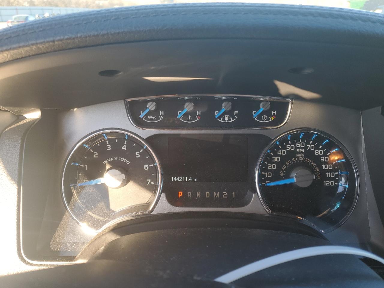 2013 Ford F-150 VIN 1FTFW1E66DFB98341 Copart auction photo, front end / minor dent/scratches damage thumbnail 9